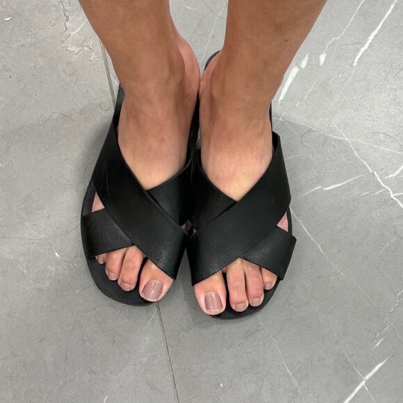 Seychelles | Total Relaxation Sandals - Picture 4 of 6